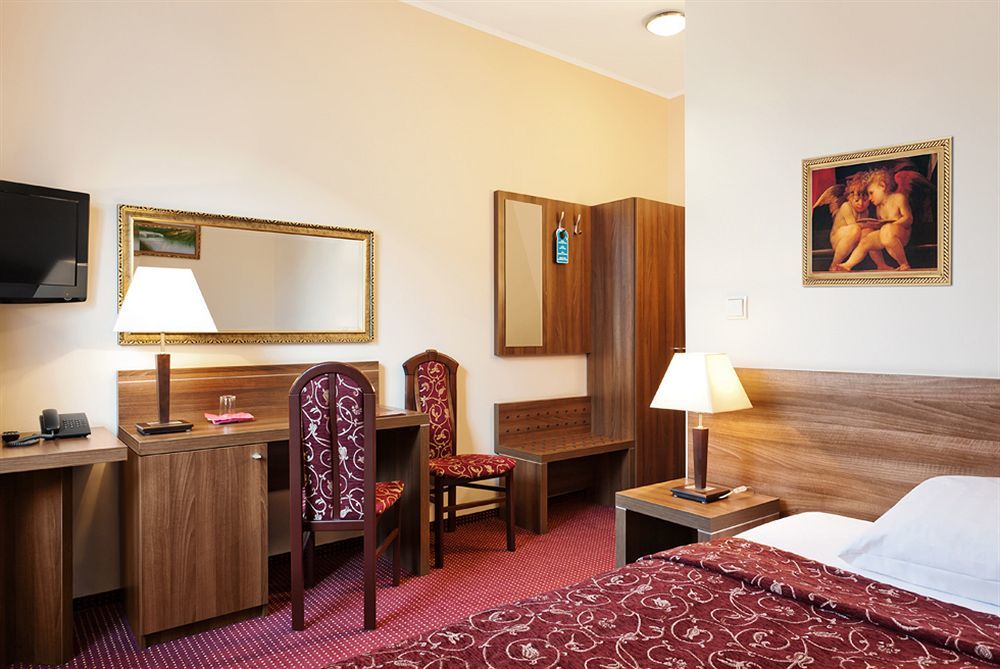 Jasek Premium Hotel فروتسواف المظهر الخارجي الصورة