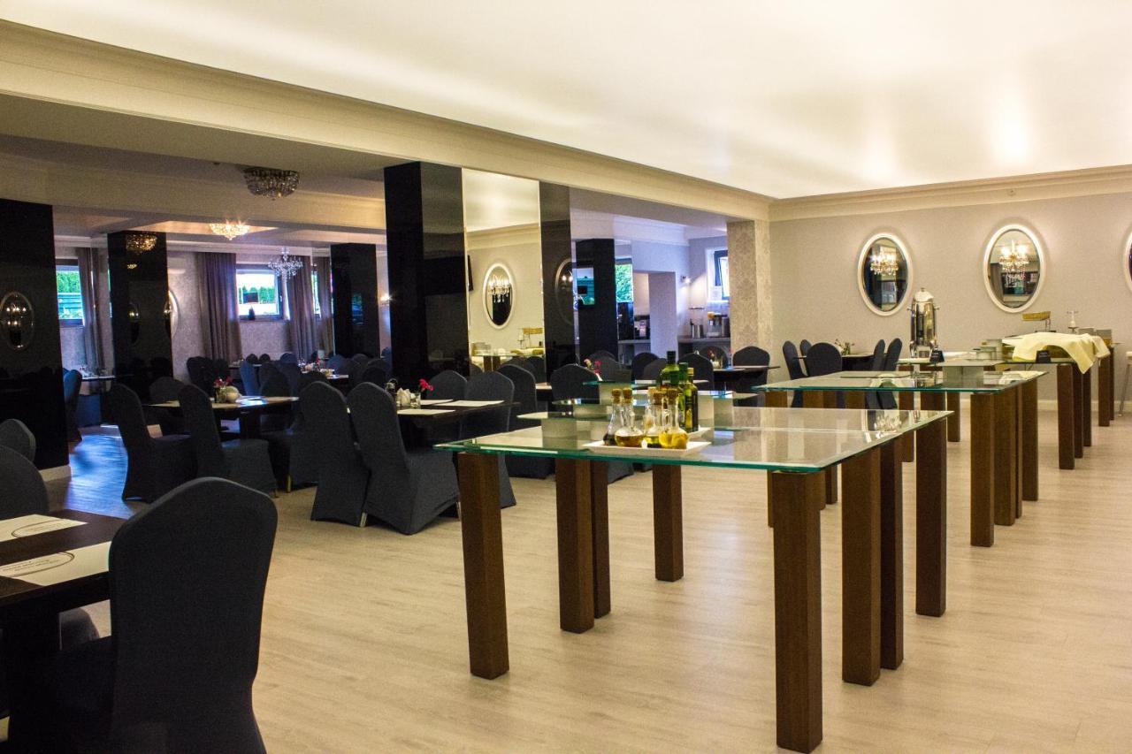Jasek Premium Hotel فروتسواف المظهر الخارجي الصورة